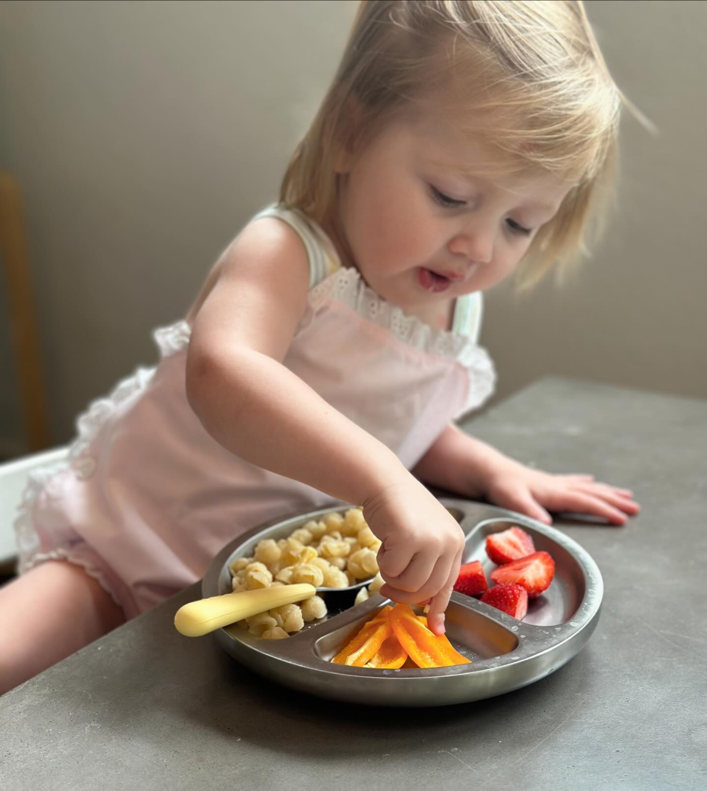 10 Easy Habits to Boost Toddler Mealtime Success