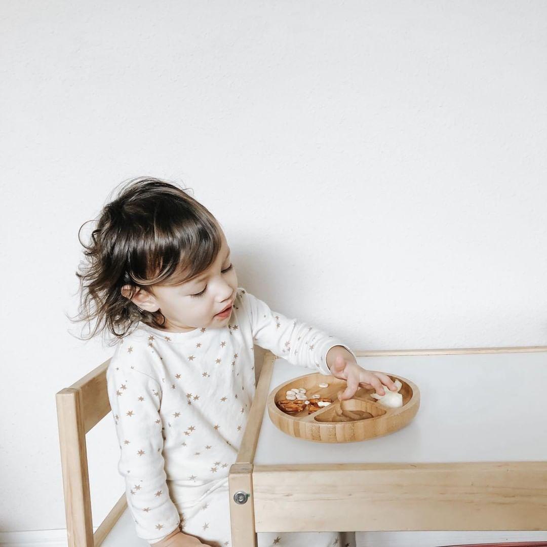 Let Babies Play with Food: Why It's Key! - Avanchy Sustainable Baby Dishware