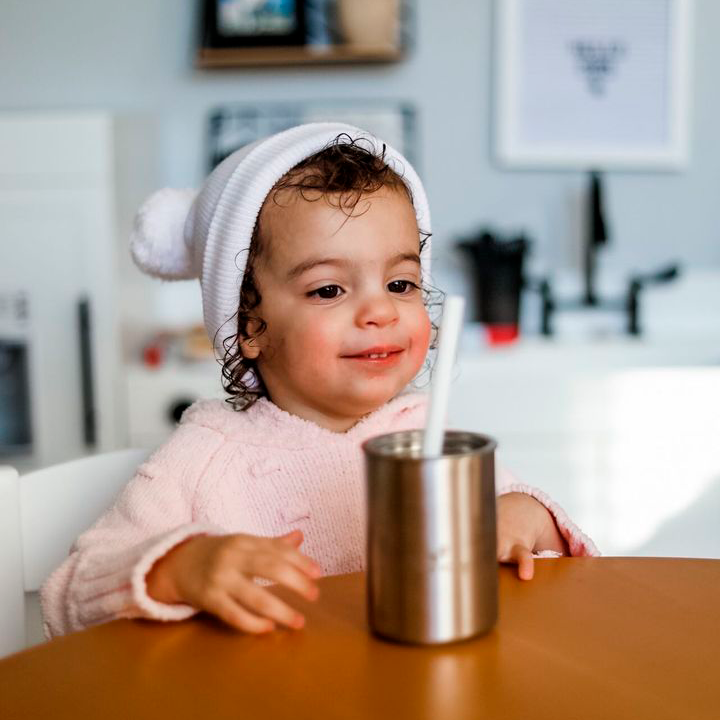 Solving the 8z to a Cup Mystery: Your Baby Feeding Guide - Avanchy Sustainable Baby Dishware